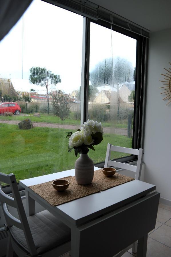 Le Petit Matelot, Studio Fonctionnel Avec Loggia Courseulles-sur-Mer Bagian luar foto